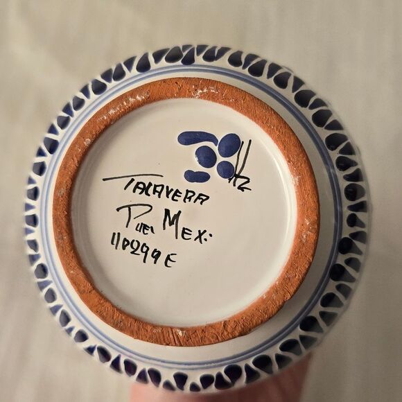 NOT FOR SALE Vintage Talavera Blue And White Mexican Majolica Pottery Vase 5" - Picture 7 of 8